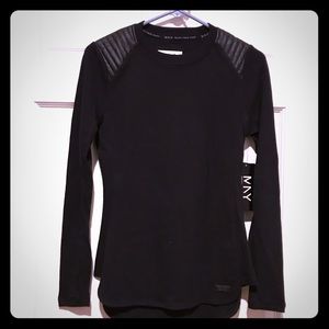 Marc Fisher long sleeve black top